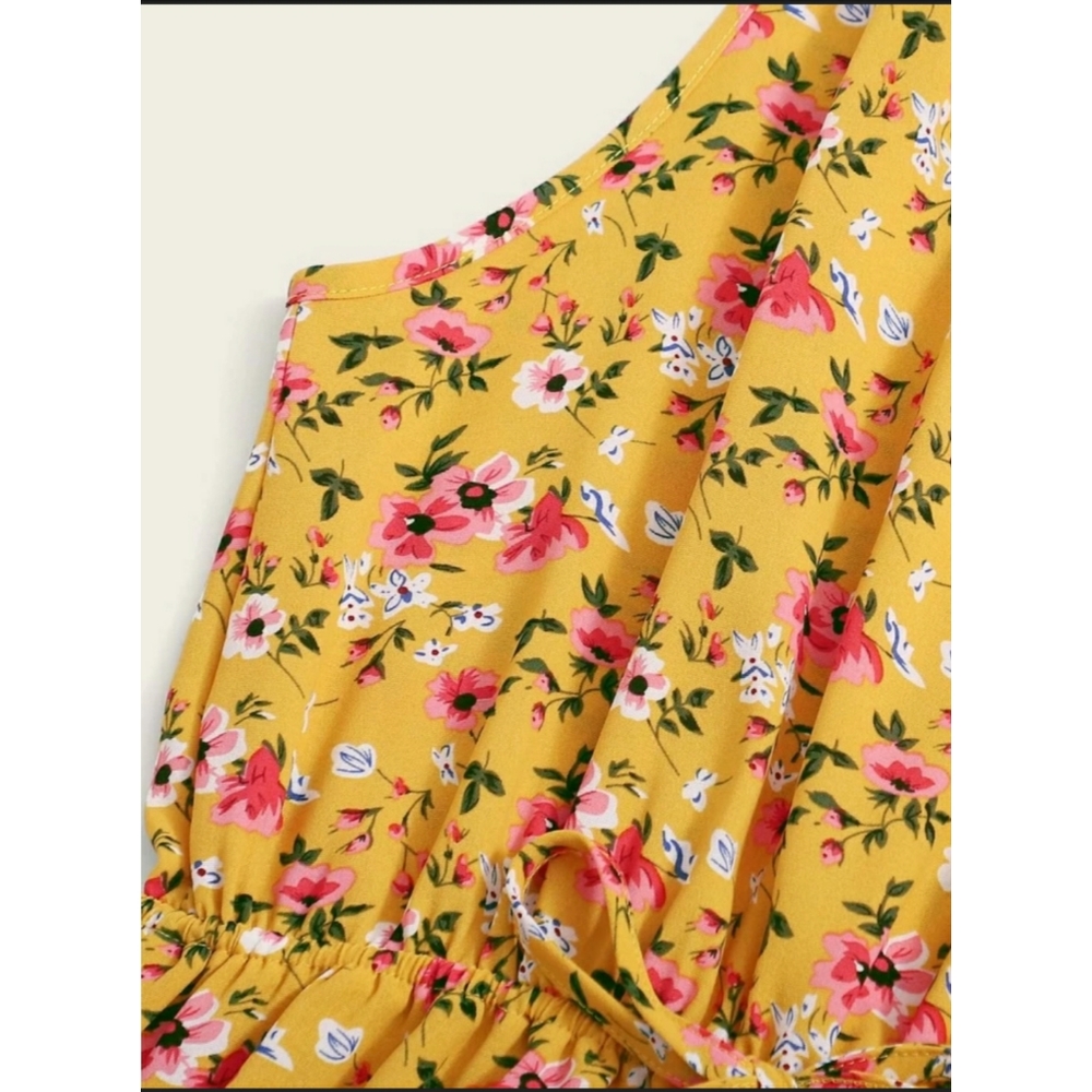 NWOT yellow/mustard floral knot detail romper - Picture 4 of 4